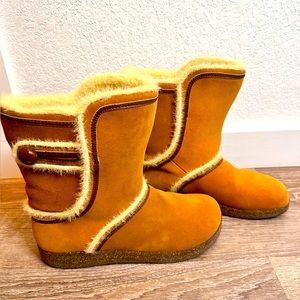 Earth | Earth Shearling lines boots | Brown Suede and faux fur  lining | Size 10